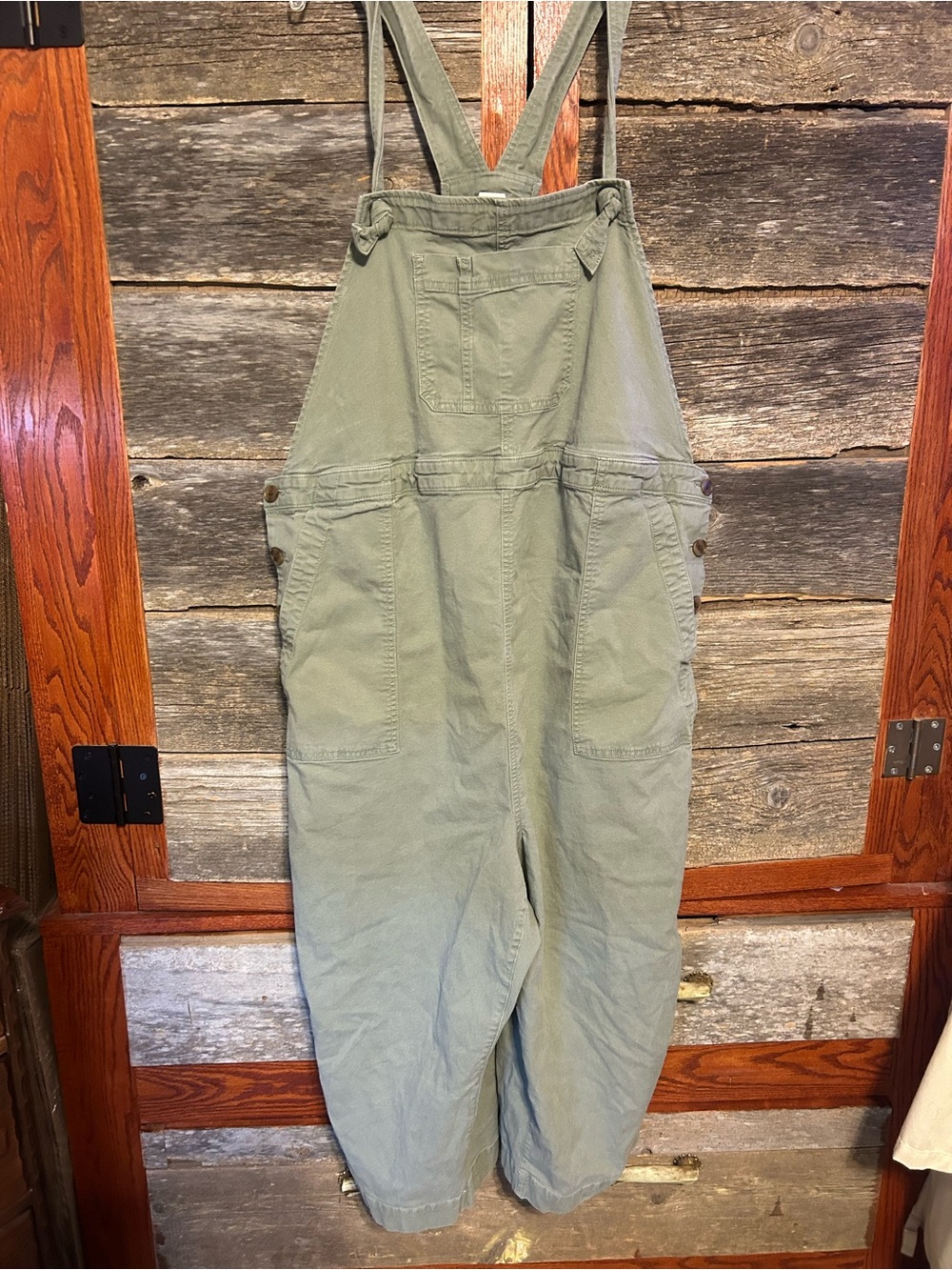 Olive Green Women’s Utility Overalls Capris Pockets and Stretchy Size XXL